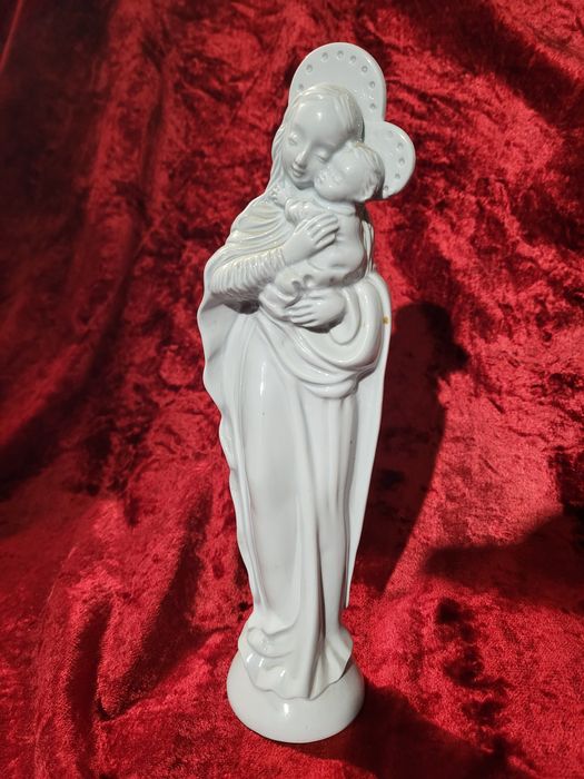 Matka Boża Porcelanowa Maryja