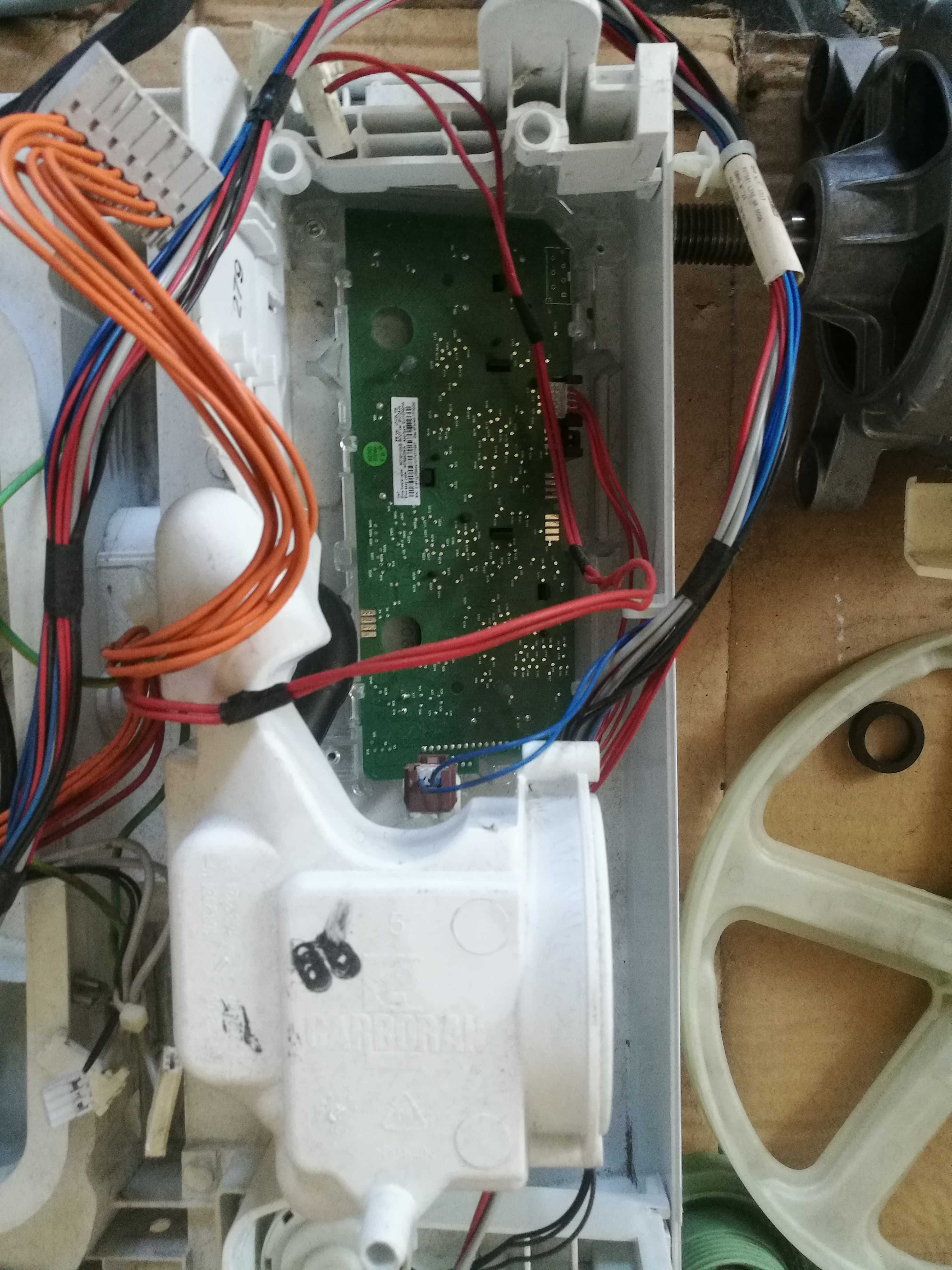 Pralka electrolux FLEXCARE pakowana od góry