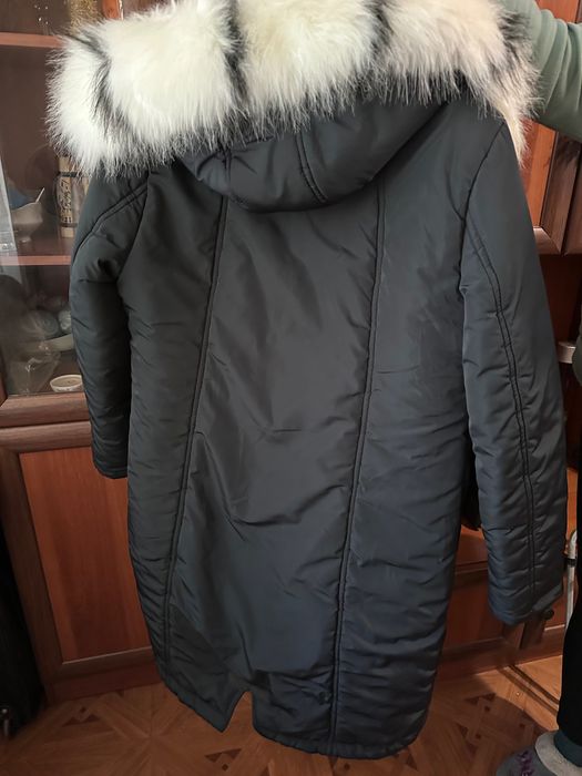 Зимовий теплий  пуховик розмір 48