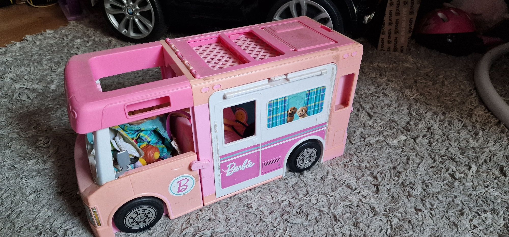 Duży camper barbie