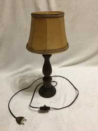 Biurkowa lampa w stylu retro