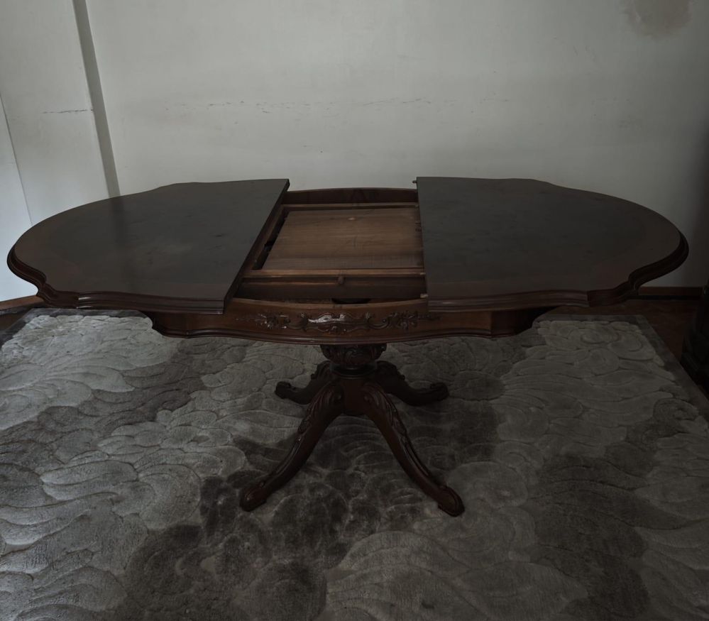 Mesa de Refeições em Madeira Maciça – Extensível / Abrir
