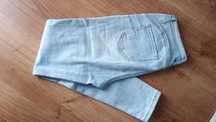 Spodnie damskie jeans przecierane dziury