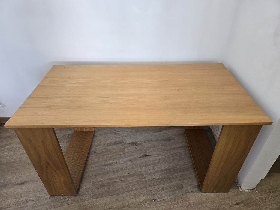 Secretaria em carvalho