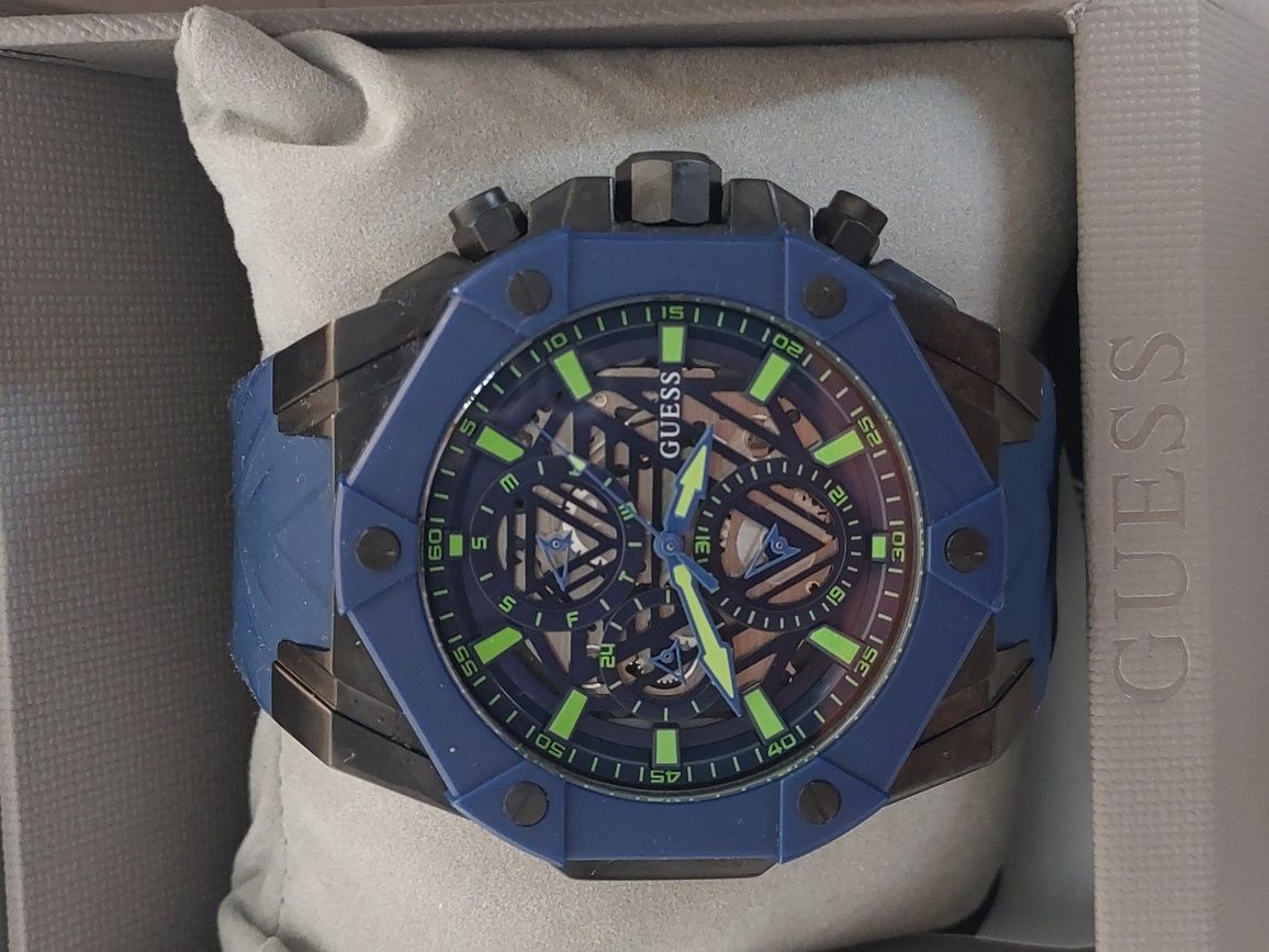 Zegarek Guess Diver