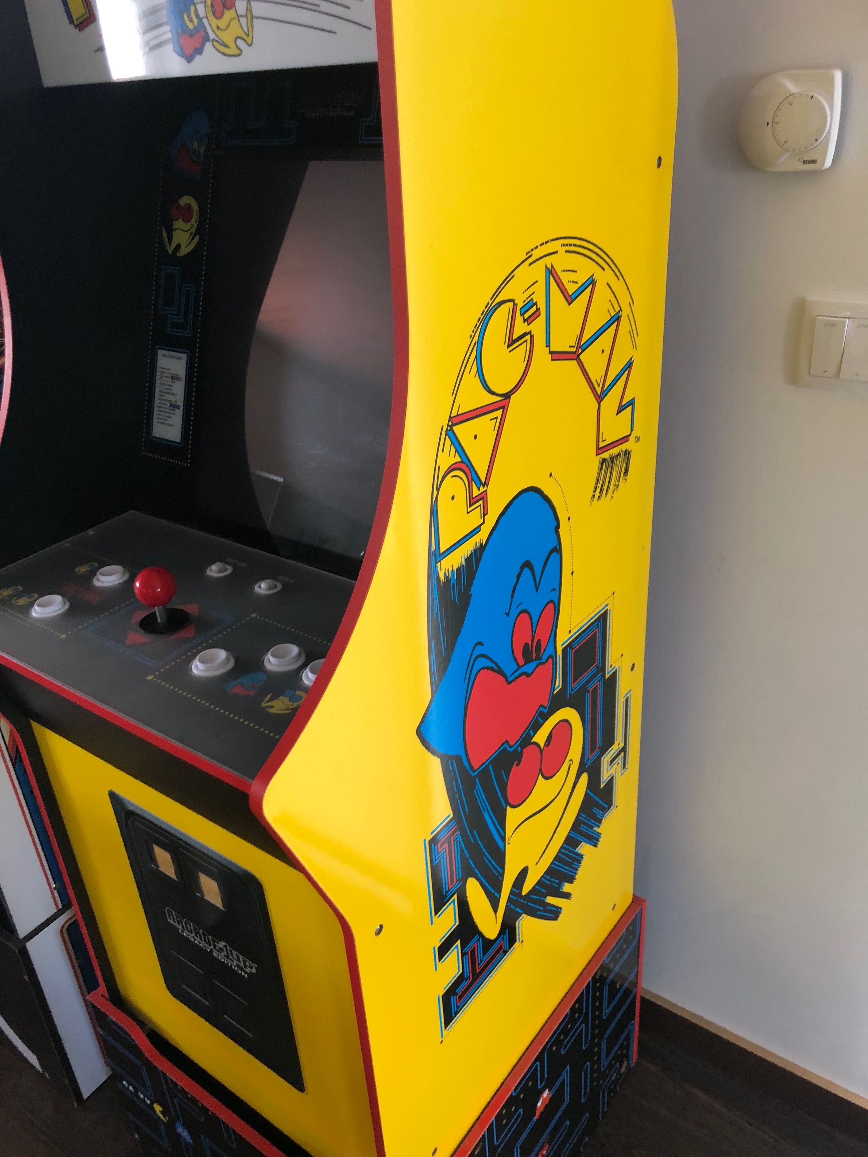 Máquina Arcade 1UP Atari e Namco Pac-Man e Tempest