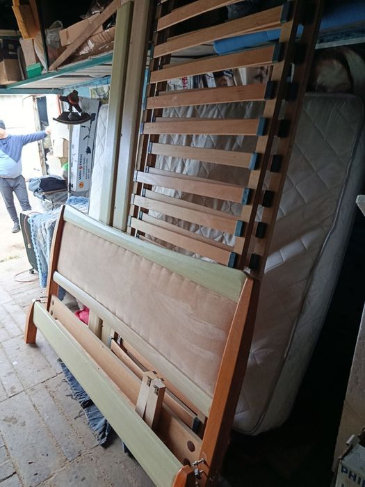 Кровать двуспальная