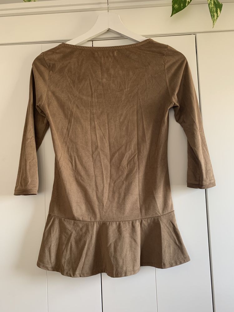 Blusa em Camurça com Aplicações (portes incluídos)