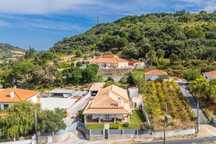 Espetacular Vivenda T3, Remodelada, piscina, garagem e pequeno pomar!