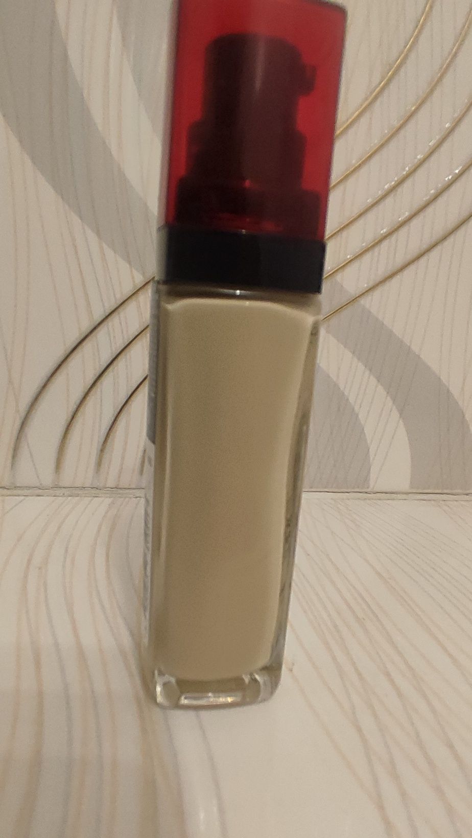 Podkład Loreal Infallible 24 fresh wear nr 130
Używany