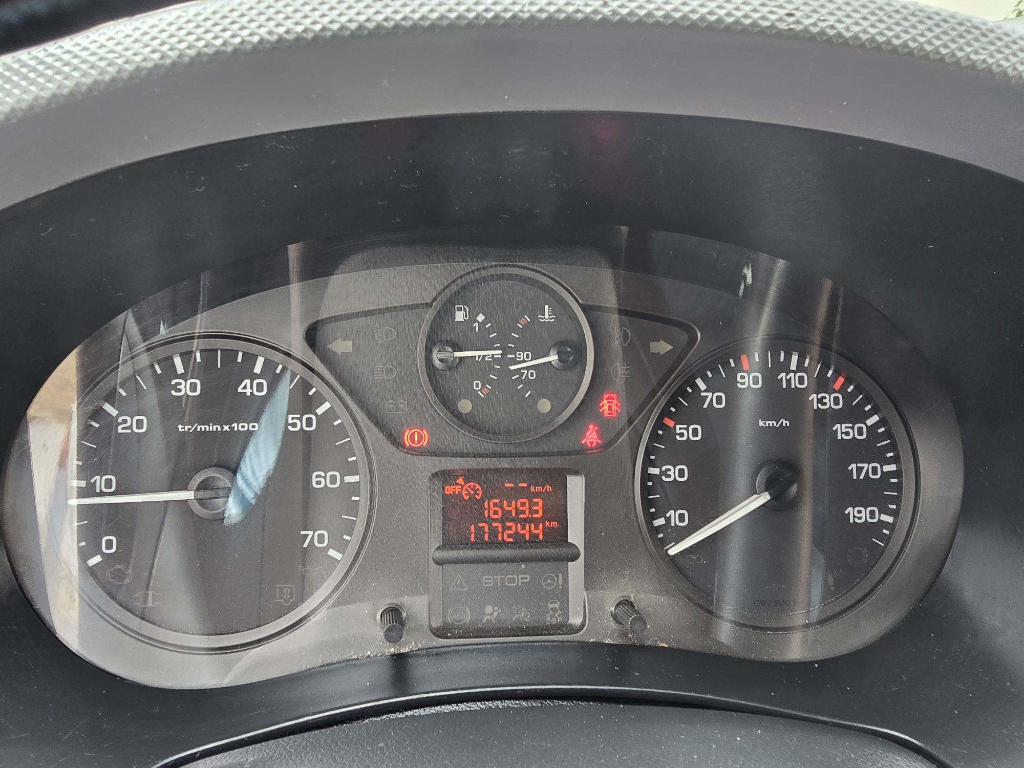 Peugeot  partner 1.600cl com 90cv