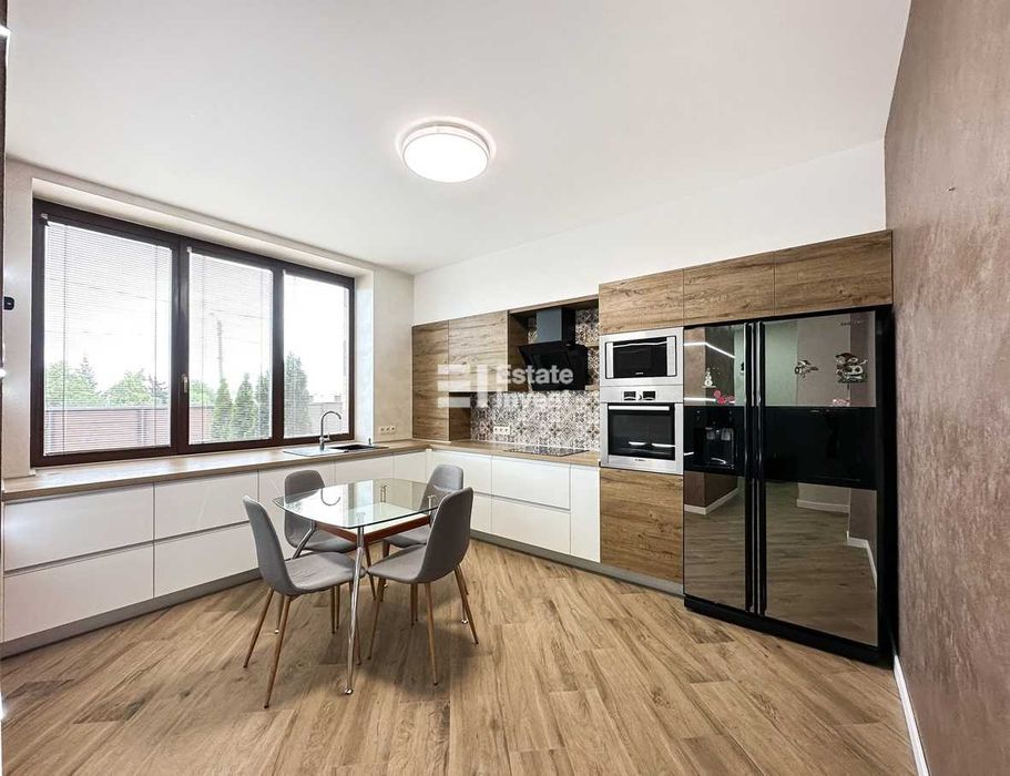 Продам таунхаус, дом, пос. Жуковского, Большая Даниловка, Шишковка