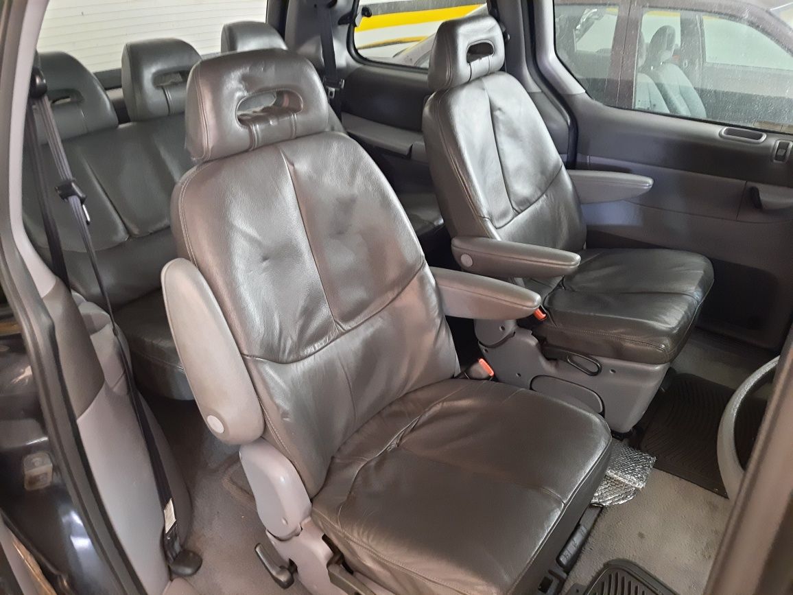 Chrysler Voyager 2.5td 00 7lug (avariada)