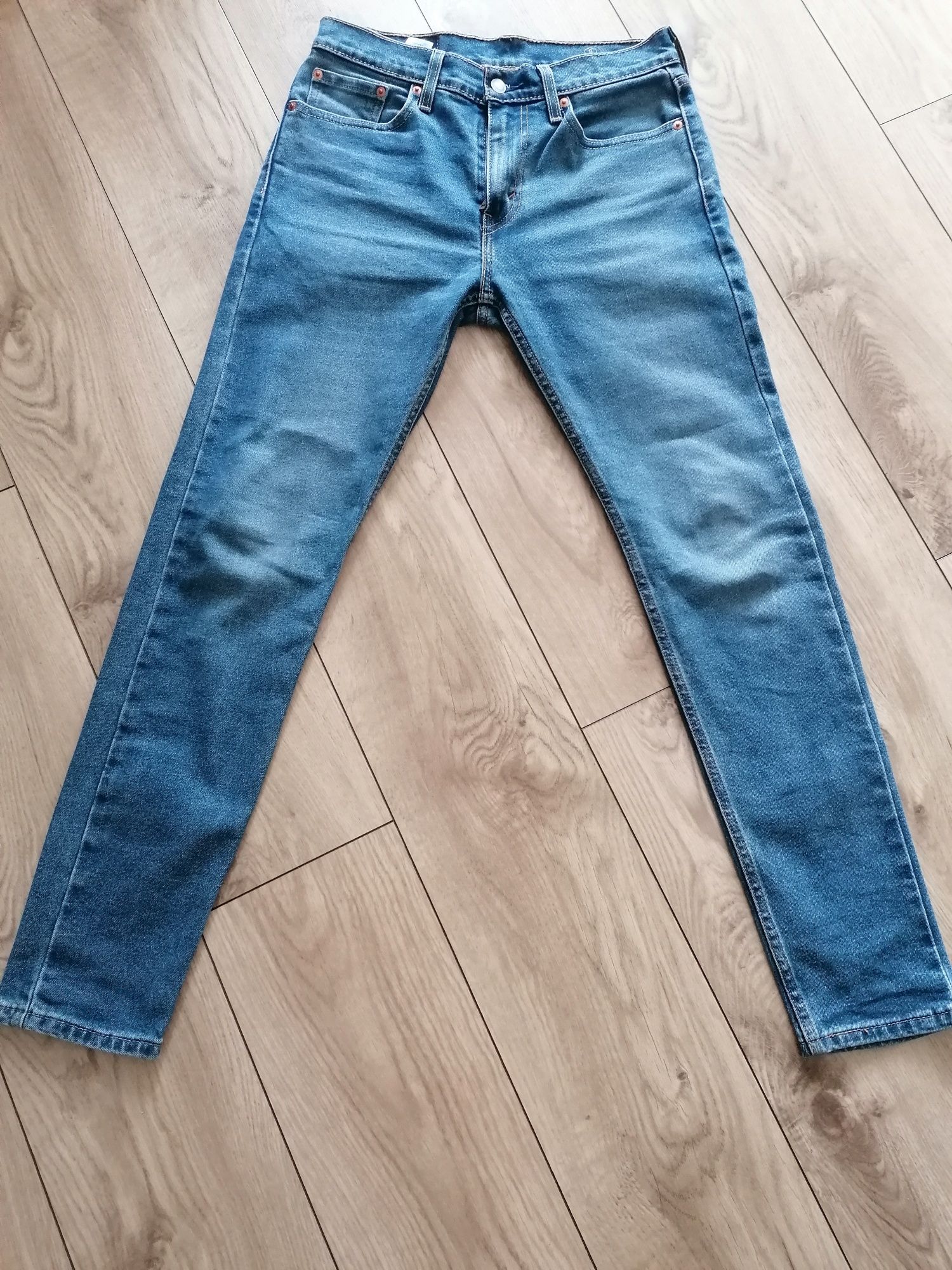 Jeansy Levis 512