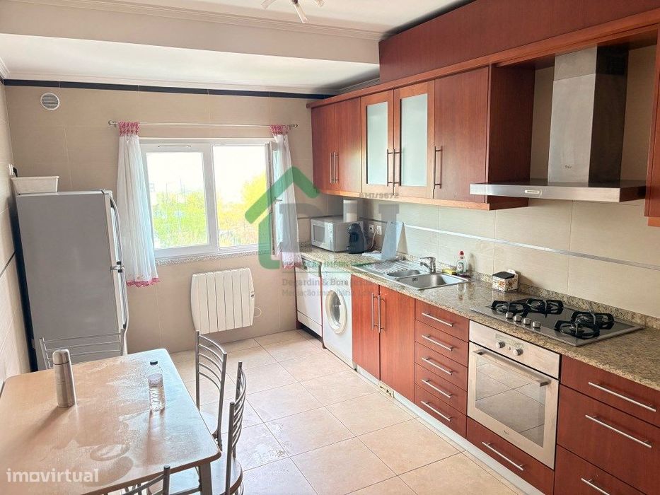 Arrenda-se Apartamento T2 - Avenida da Anil, Covilhã
