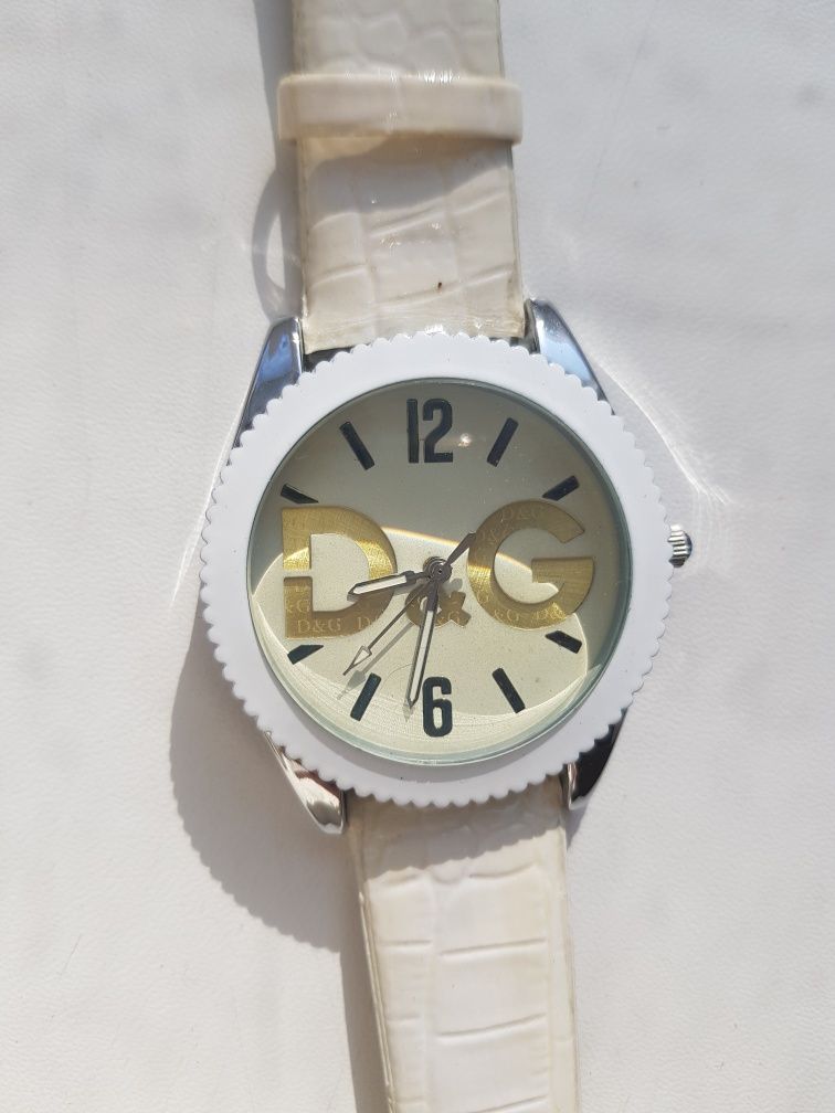 Часы D&G женские