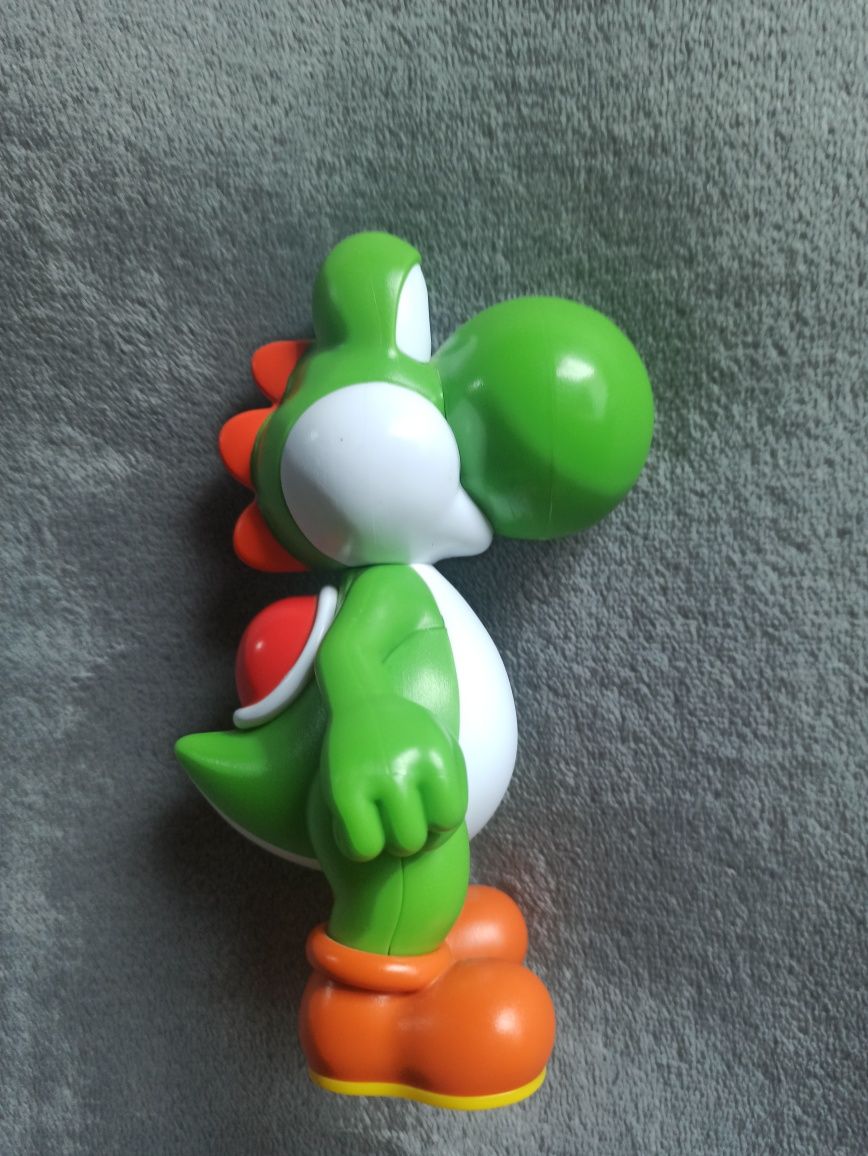 Figurka Yoshi z Mario