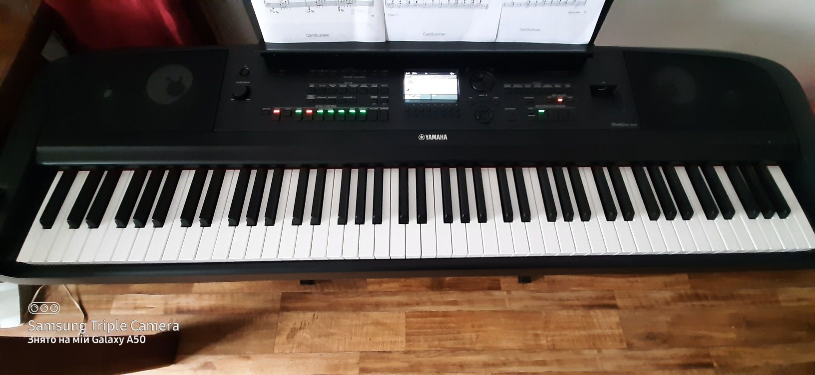 Продам Цифpoвe фopтeпіaнo/Синтeзaтop YAMAHA DGX-670.