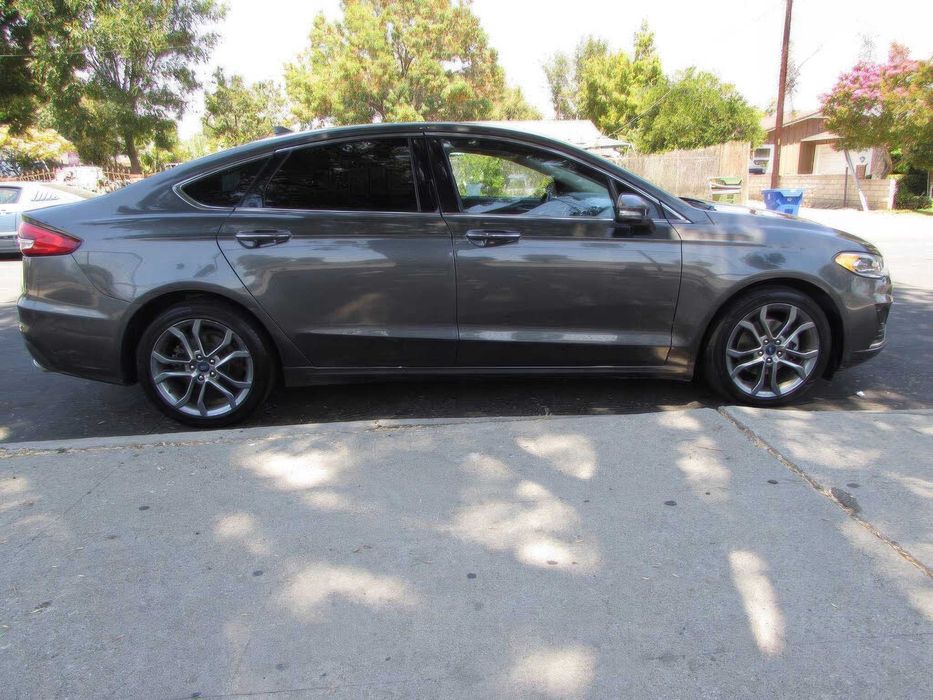 Ford Fusion SEL      2019