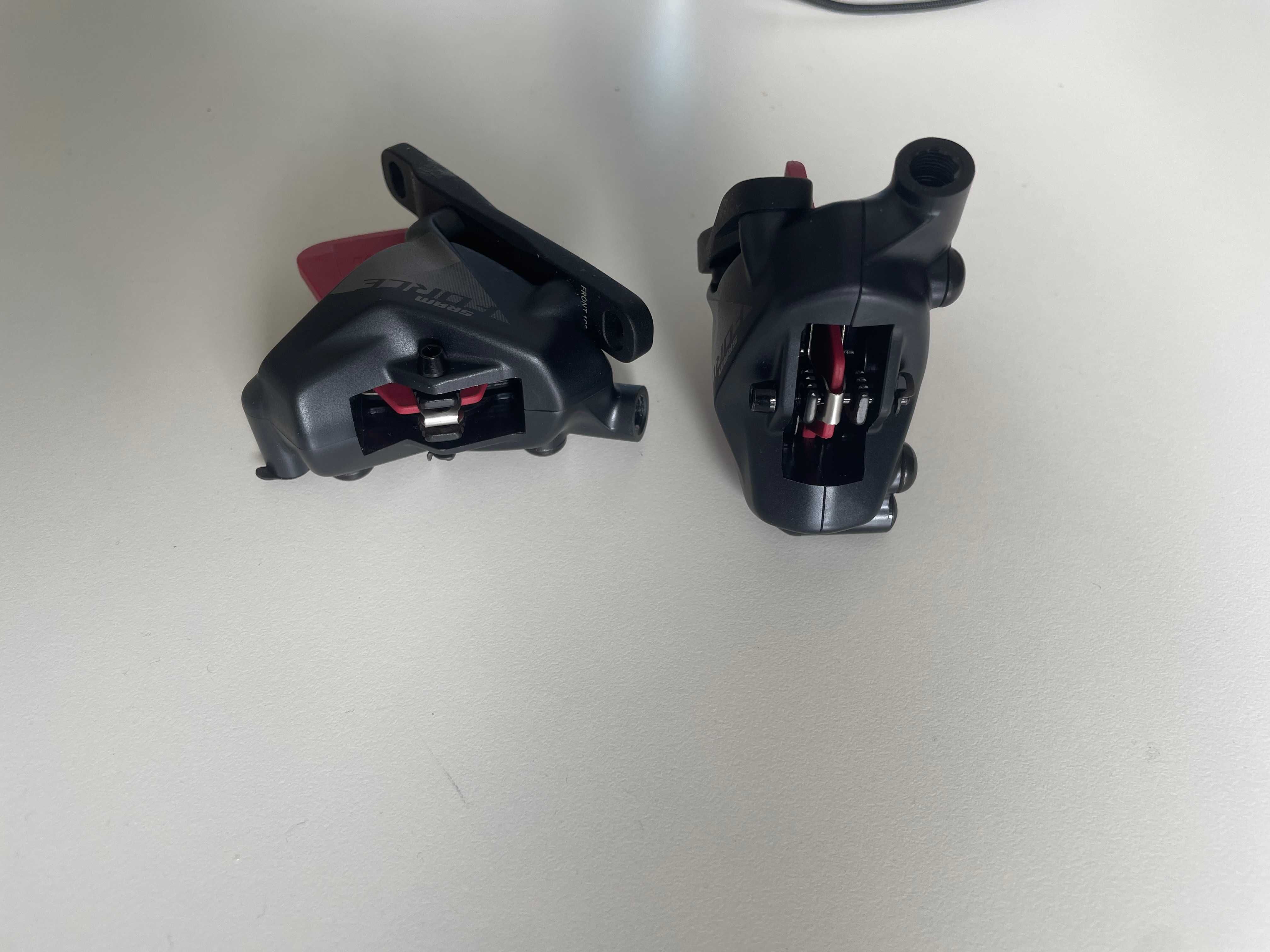 SRAM Force AXS eTap zacisk flat mount