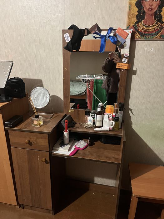 Туалетний столик