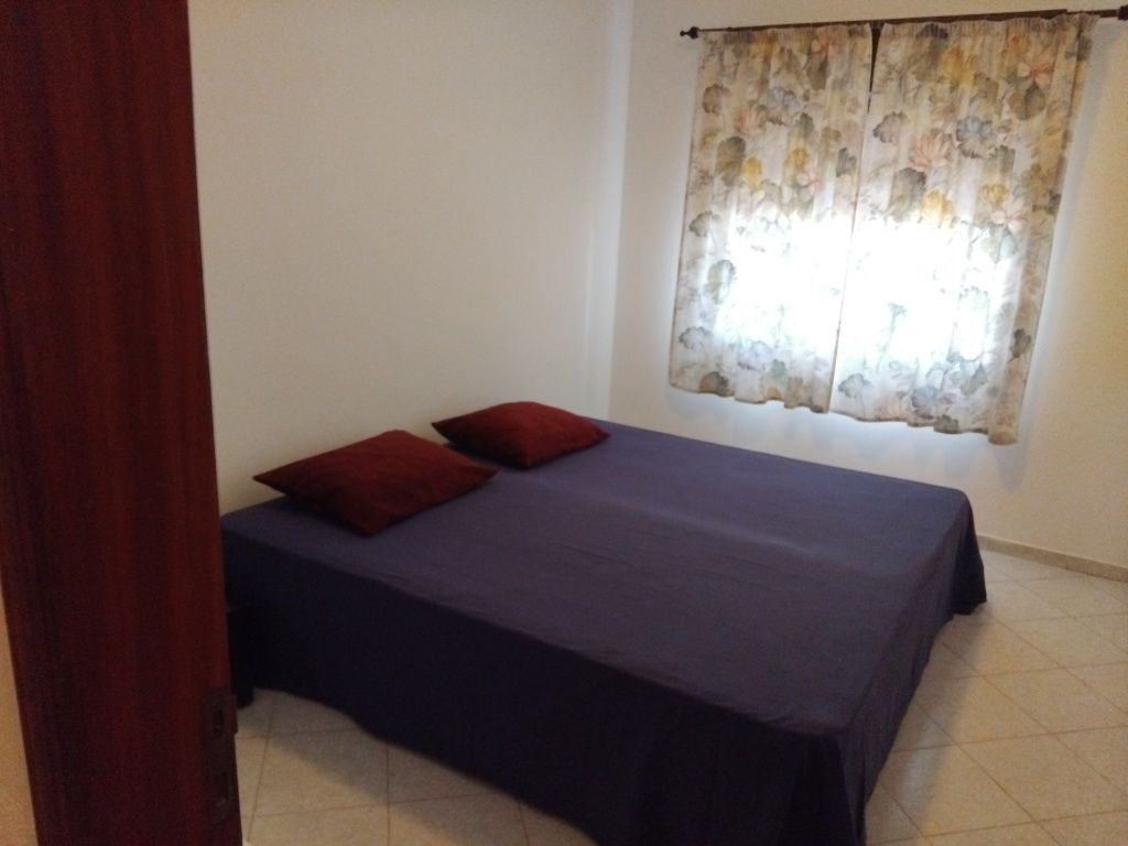 Arrenda-se apartamento para professores