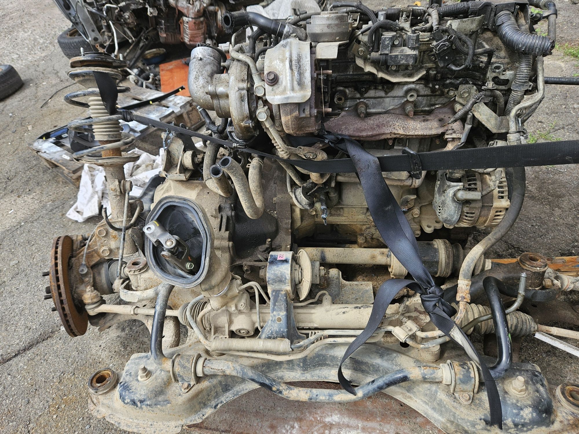 Разборка Toyota Avensis T25 мотор, фара, дверь, ляда, фонарь