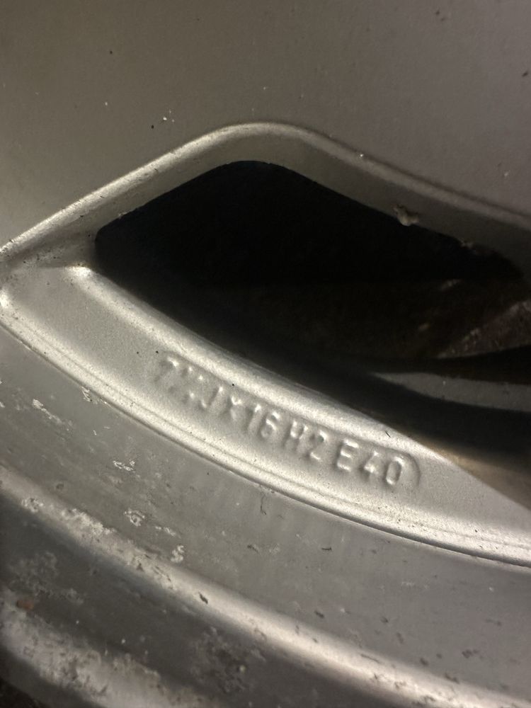 Mercedes AMG Aero 1 MONOBLOCK C 7 4 0 0 1  1  9