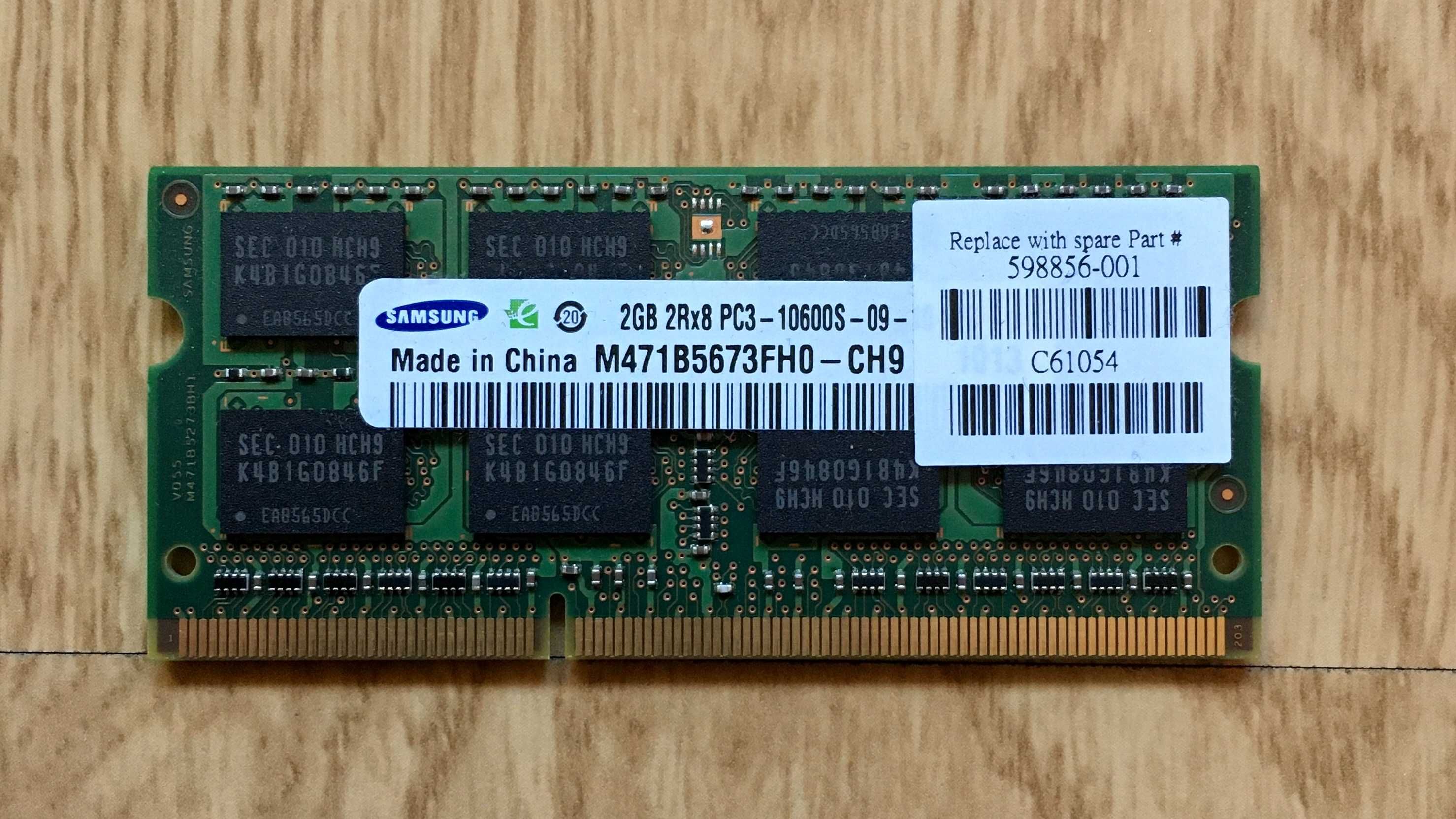 Memória RAM 2GB DDR3 SODIMM 1333MHz - Três Unidades