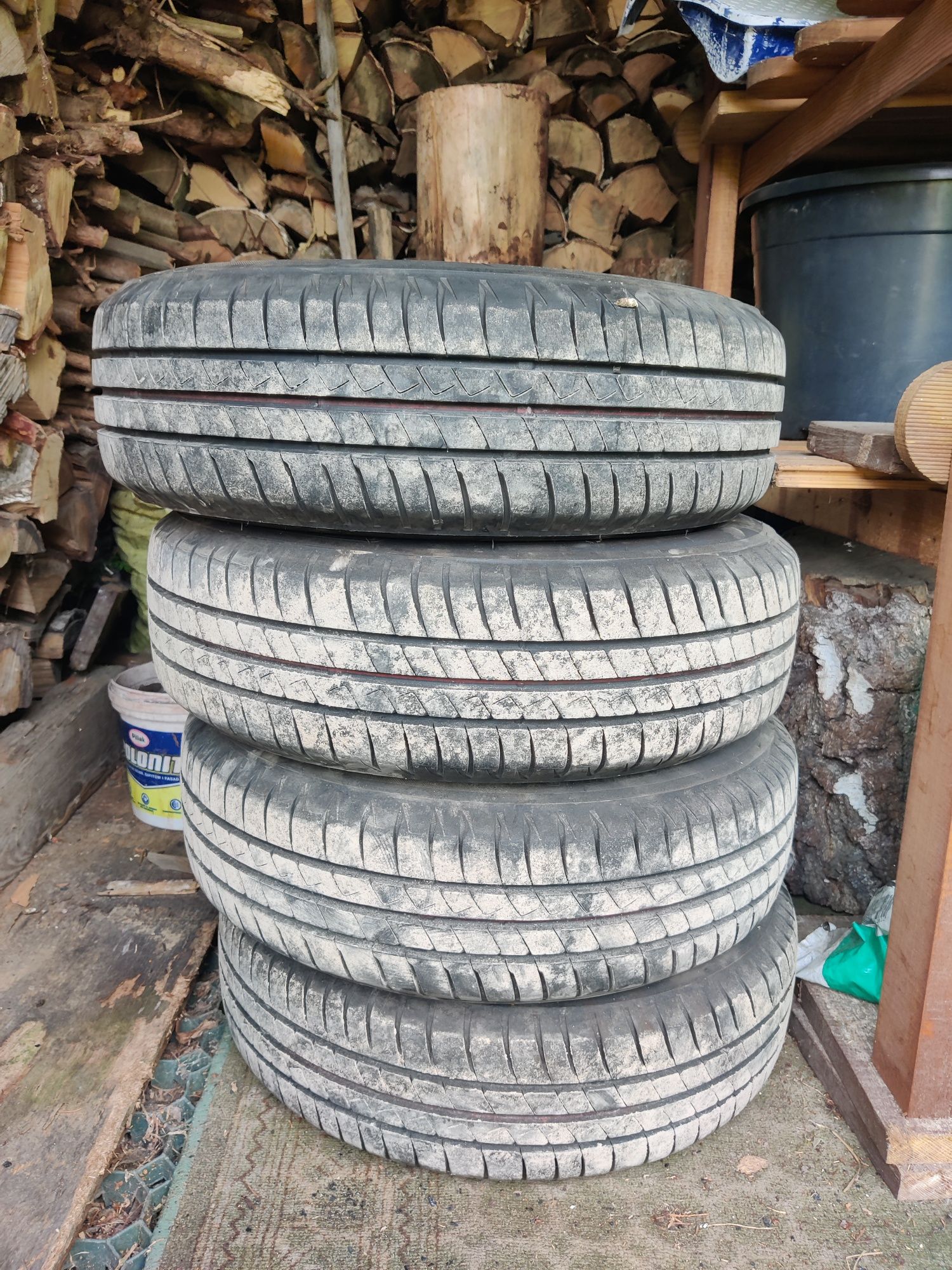 Opony 155/70R13 letnie wraz z felgami do Nissan Micra K11