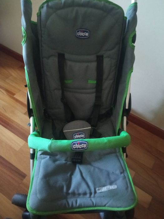 Carrinho bebe Chicco costas reclinável
