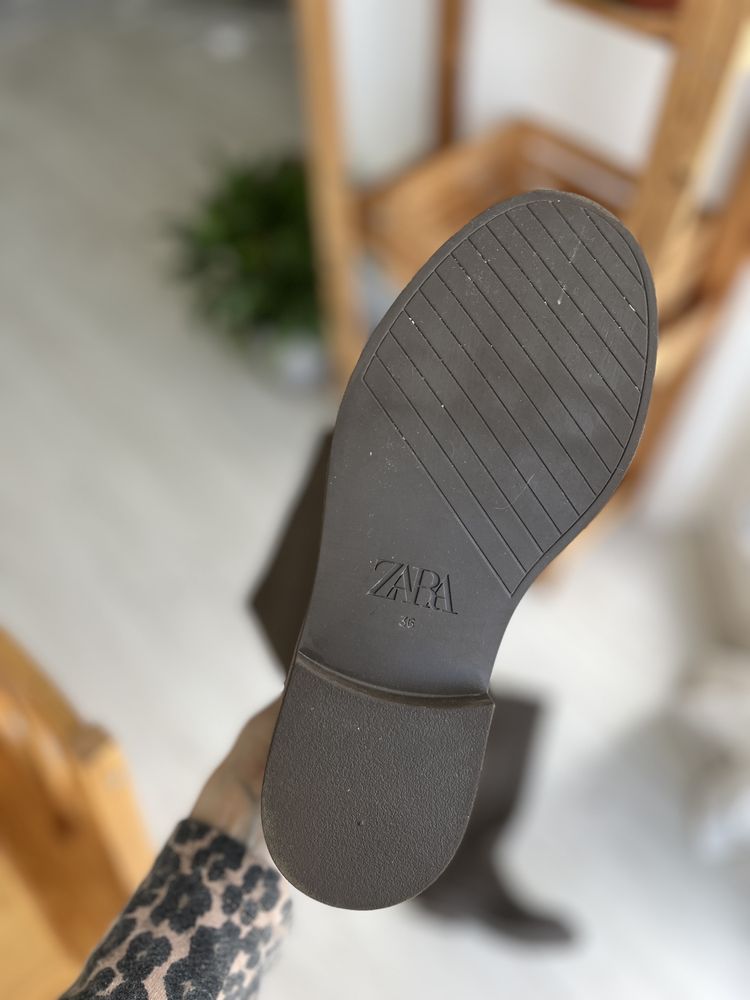 Сапоги Zara.Взуття Zara