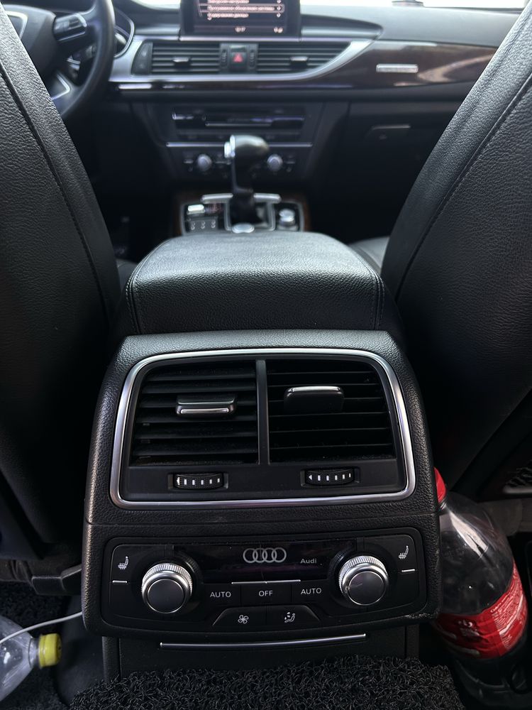 Audi a6c7 2014 3.0TDI quattro (торг біля капоту)