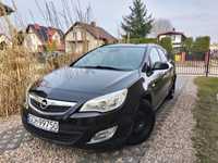 Opel Astra J 2011