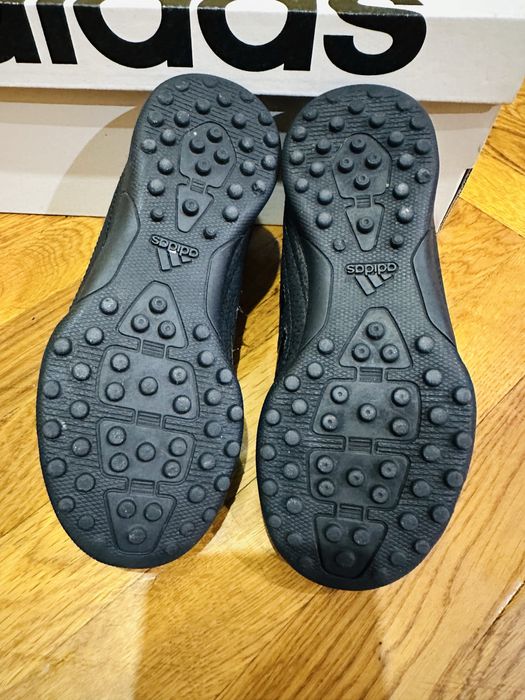 Кросівки сороконіжки Adidas на резинках розмір 30,5