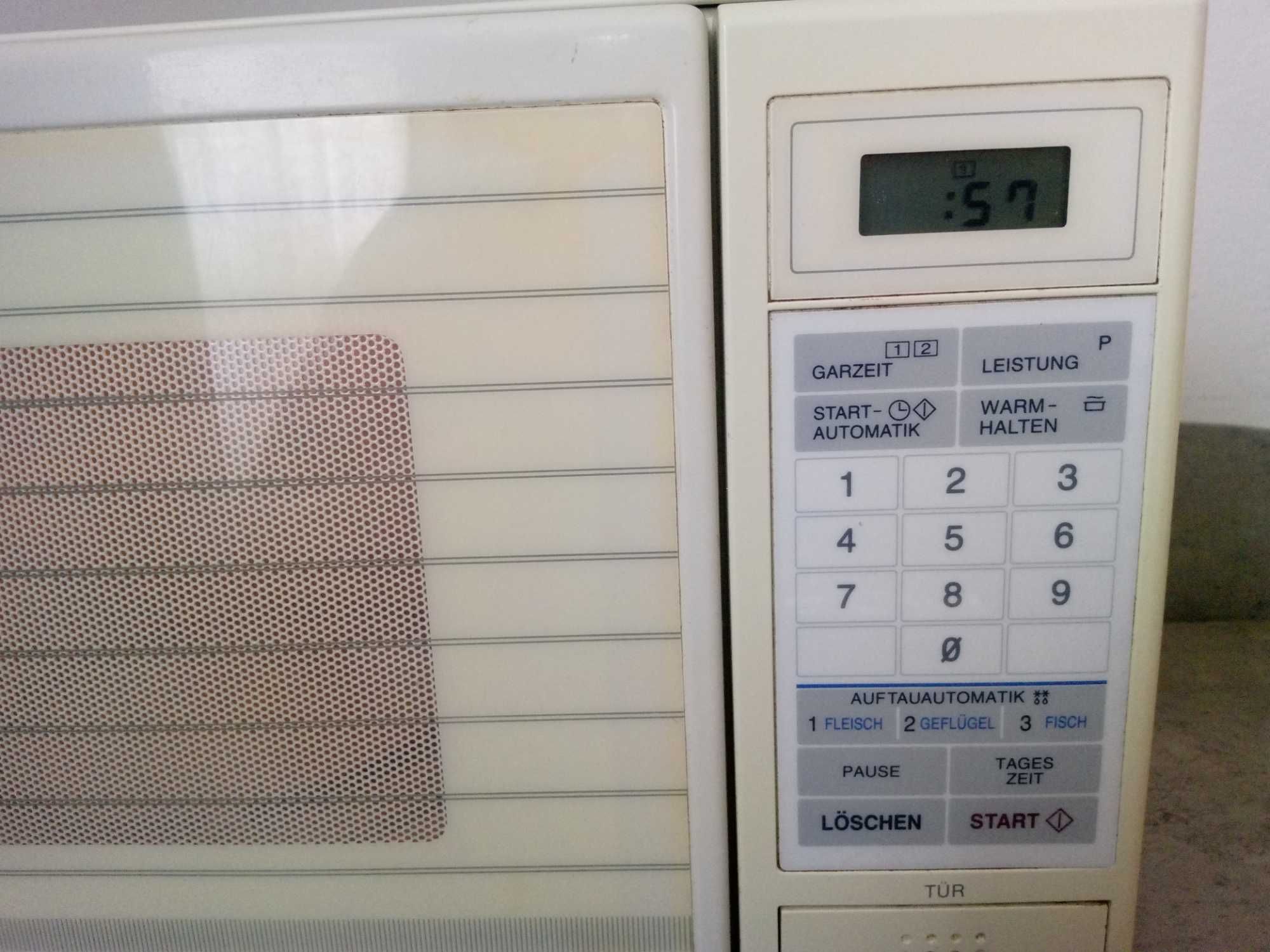 Kuchenka mikrofalowa niemiecka Privileg - 1250 W