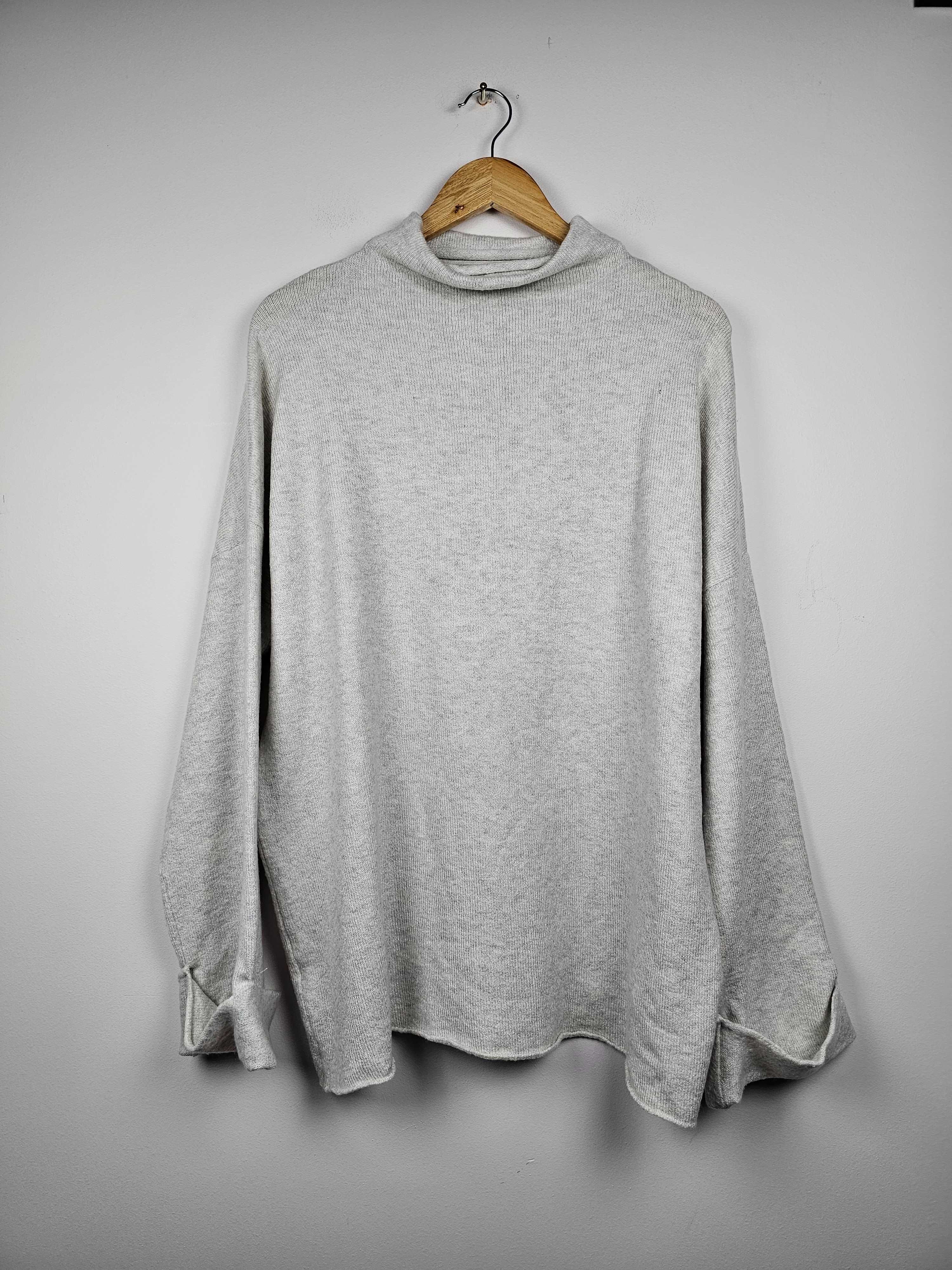 Sweter damski  z dodatkiem wełny marka Paul Costelloe r.  42/44