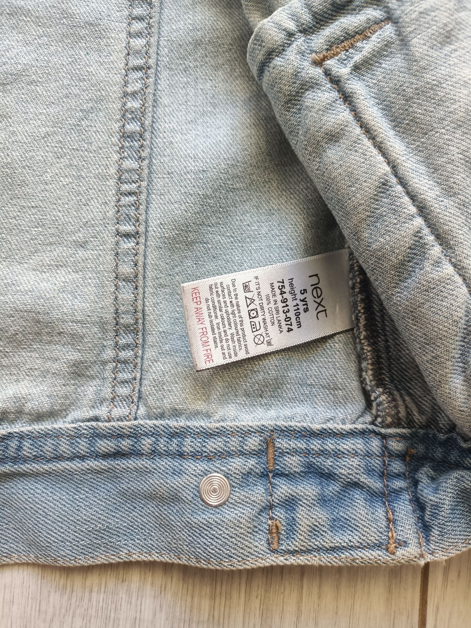 Katana kurtka jeansowa Next 110cm naszywki nadruki rock kieszenie