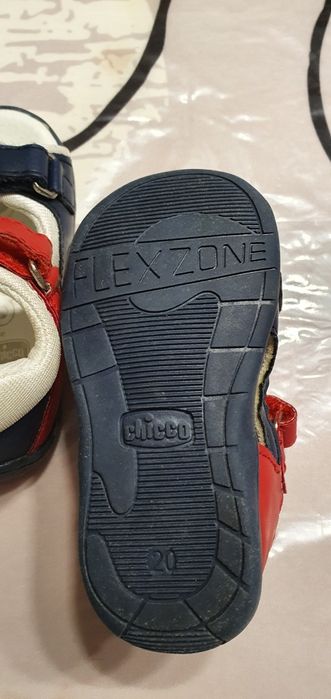 Sandálias chicco menino
