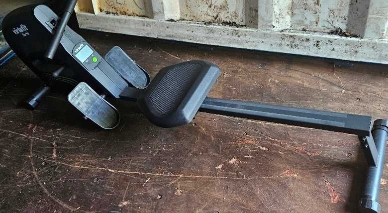 Wioślarz treningowy Virtufit Row 1.0 / wyświetlacz LCD