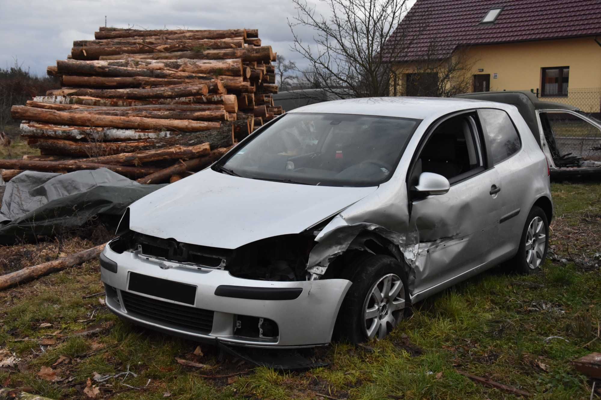 Vw golf 5 2.0 SDI części, wnętrze pas przedni, drzwi, maska, alufelgi