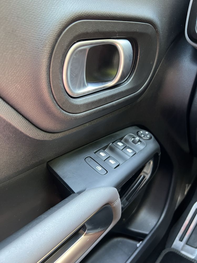 Citroen C5 Aircross 1.6 Hybrid  Shine  e-EAT8