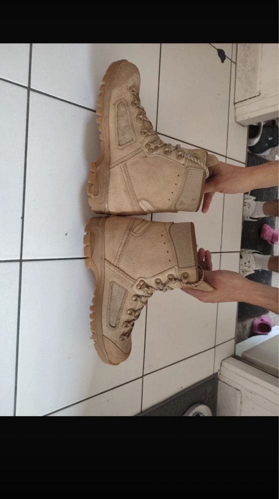 Botas Lowa desert N41.5