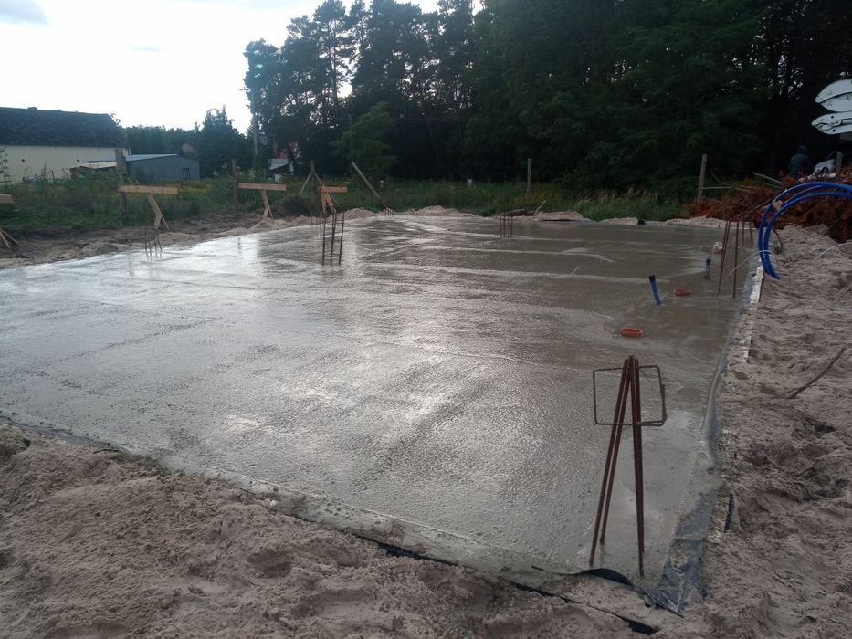 Budowa stanu surowego