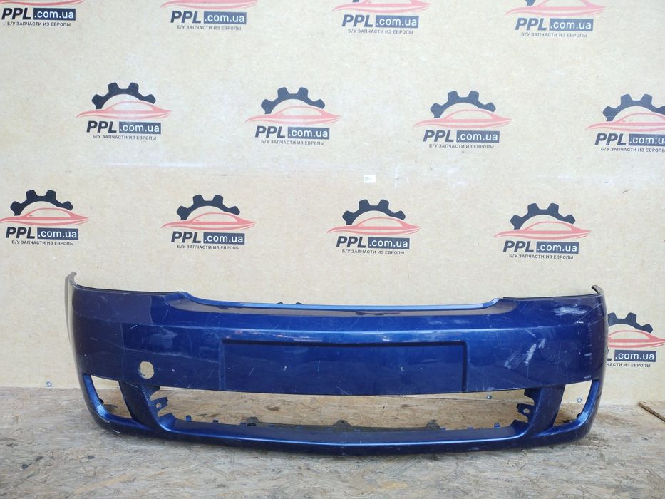 Opel Meriva A 2003-2006 до рестайлинга бампер передний 93297646
