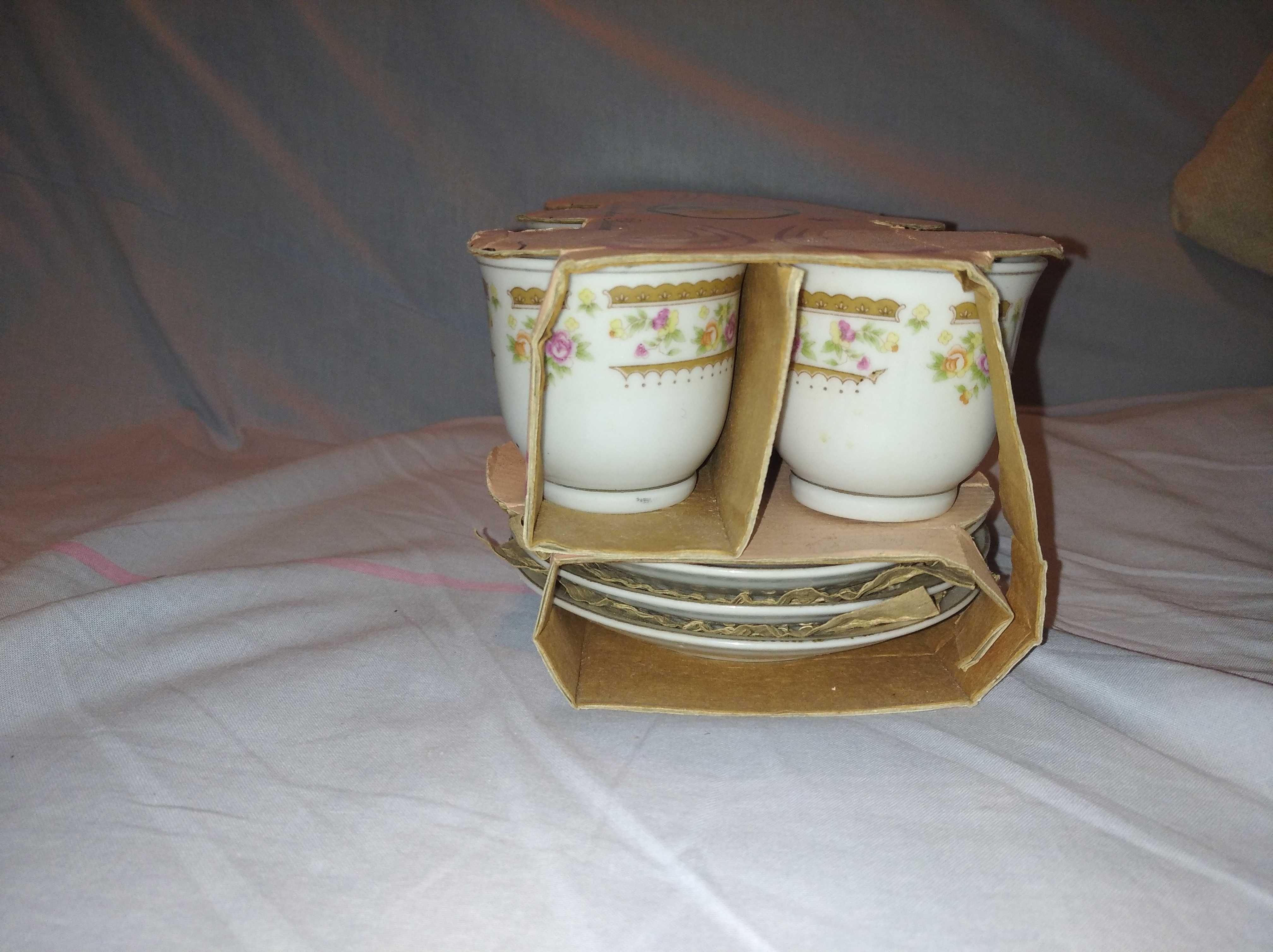 tazza caffe con piatto in porcellana de café