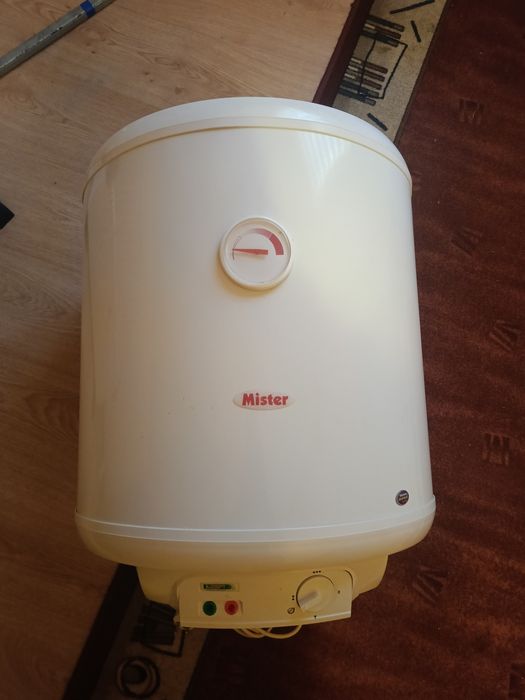 Elektryczny ogrzewacz wody bojler WJ Mister 40 l.