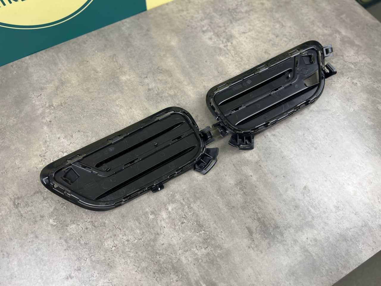 Решітка Бампера BMW X3 (F25) 51117347946 / 51117347945 	X-LINE