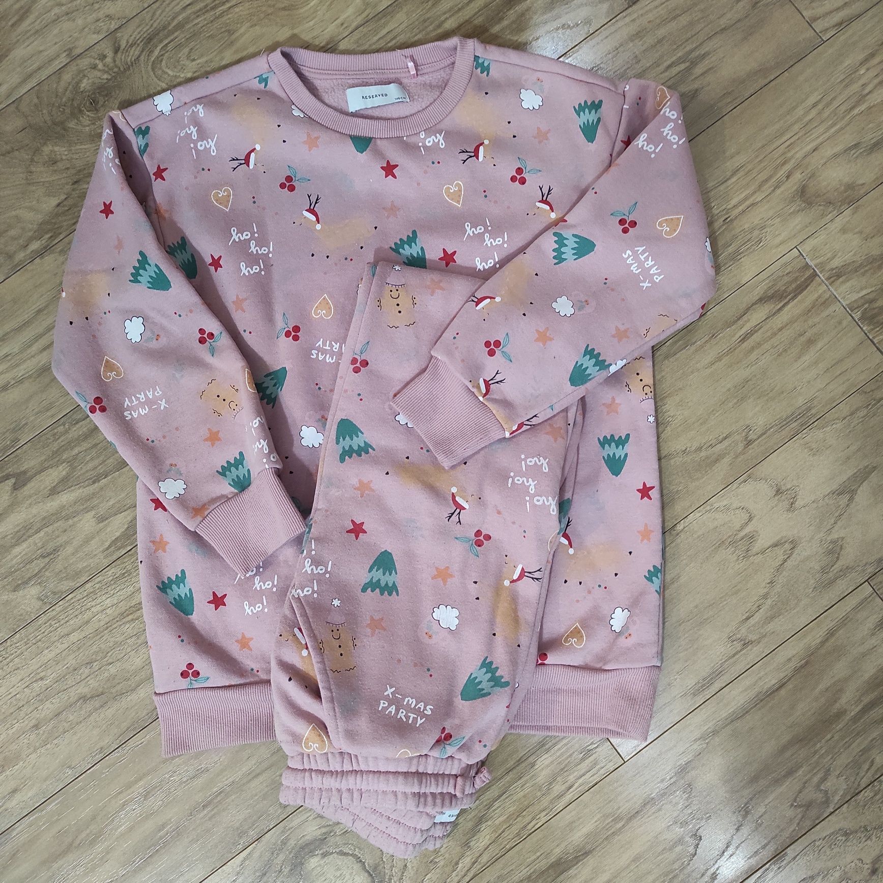 Dres świąteczny 152cm