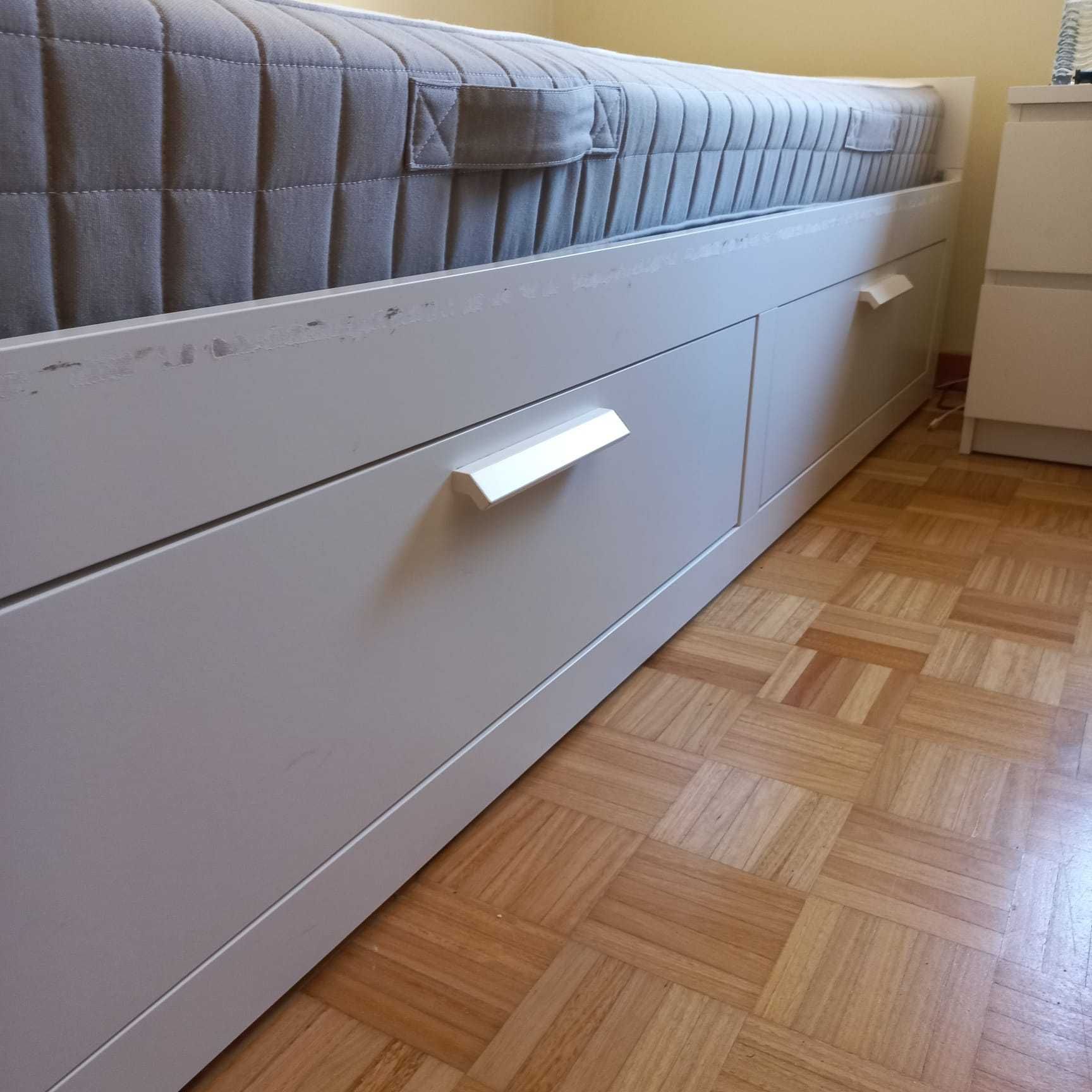 Cama Brimnes IKEA